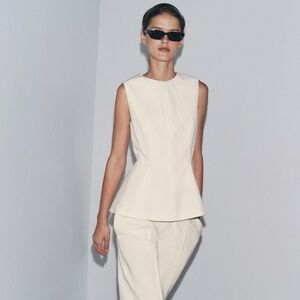 ZARA COTTON HOOK AND EYE CREWNECK PEPLUM TOP Cream L
